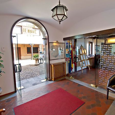Hospedium Hotel Juan II Toro Bagian luar foto