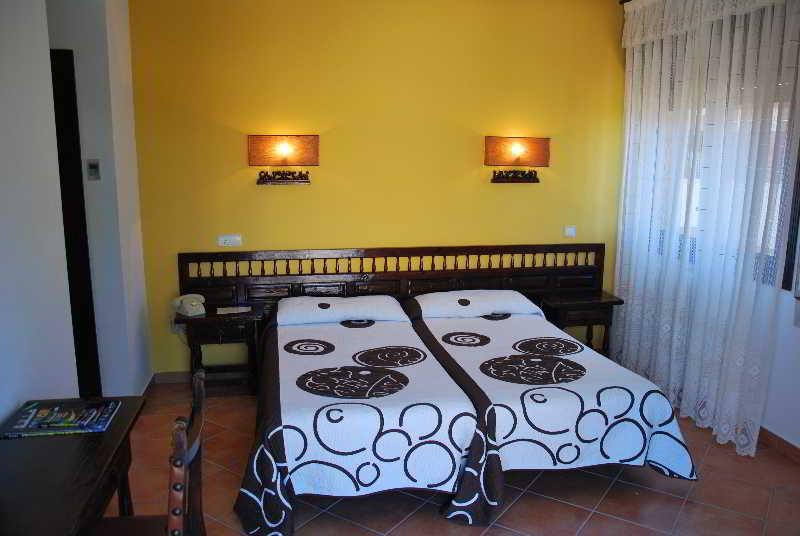 Hospedium Hotel Juan II Toro Bagian luar foto