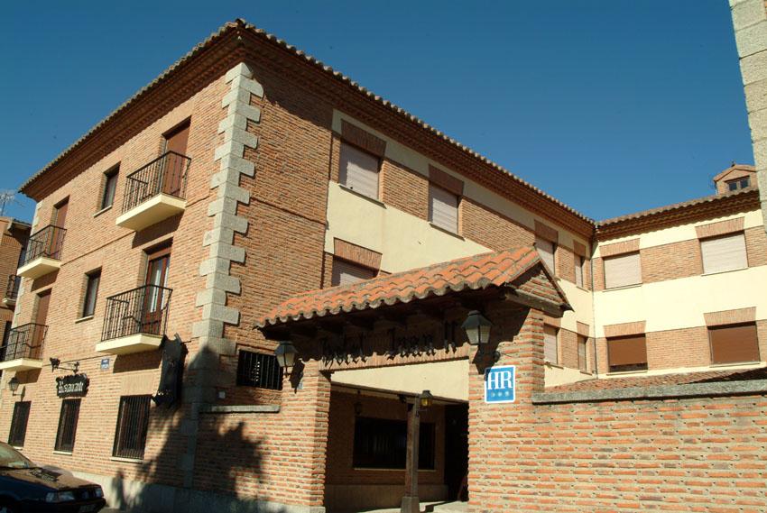 Hospedium Hotel Juan II Toro Bagian luar foto