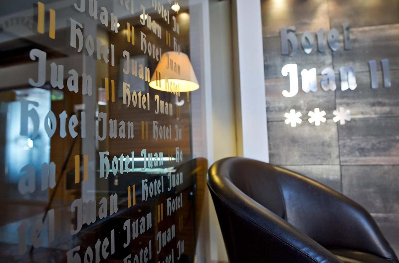 Hospedium Hotel Juan II Toro Bagian luar foto
