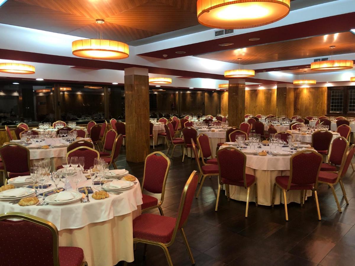 Hospedium Hotel Juan II Toro Bagian luar foto